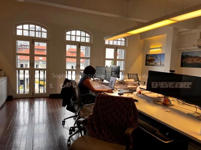 Shop / Shophouse for Rent: Executive Look❤️Charming, Bright & Regular Layout☘️Near Chinatown MRT - Image 5