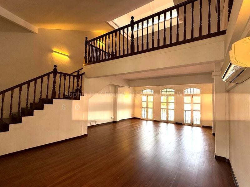 Shop / Shophouse for Rent: Executive Look❤️Charming, Bright & Regular Layout☘️Near Chinatown MRT - Image 11