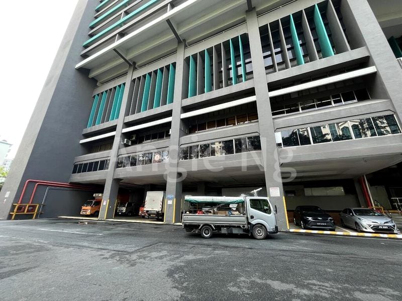 Light Industrial (B1) for Rent: Lam Soon Industrial Building - Image 3