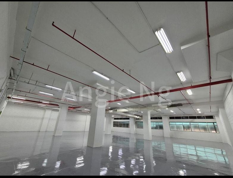 Light Industrial (B1) for Rent: Lam Soon Industrial Building - Image 8