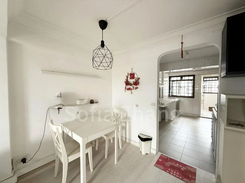 3 Room (3I) HDB for Sale in  205 Toa Payoh North - Image 5