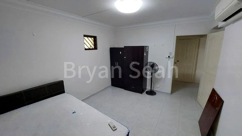 Common Room (HDB) for Rent in  915 Hougang Street 91 - Image 1
