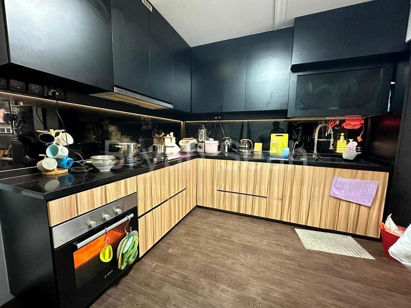 Common Room (HDB) for Rent in  915 Hougang Street 91 - Image 5