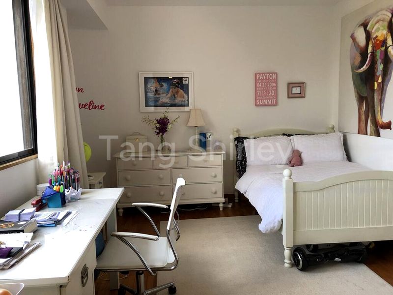 4 Bed Condo for Rent in  The Claymore - Image 5