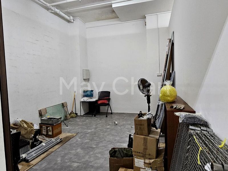 Light Industrial (B1) for Rent: Woodlands 11 - Image 1