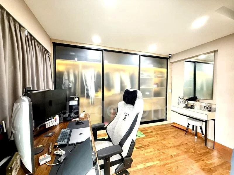 Premium HDB for Sale in  678A Punggol Drive - Image 6