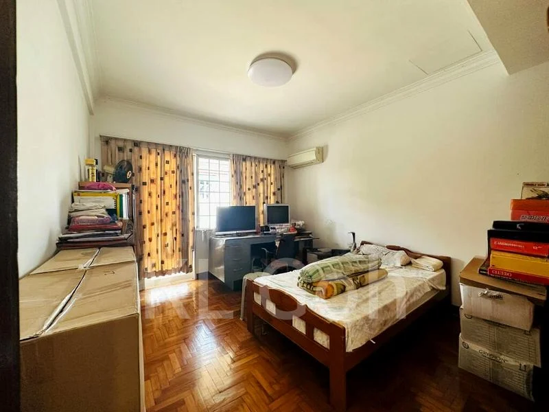 5 Bed Semi-Detached House (Landed) for Sale in  Jalan Angin Laut - Image 3