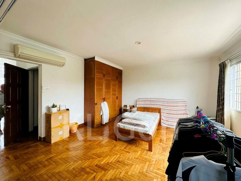 5 Bed Semi-Detached House (Landed) for Sale in  Jalan Angin Laut - Image 2