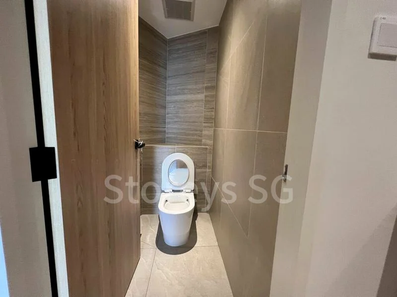 Master Room (Condo) for Rent in  The Plaza - Image 4