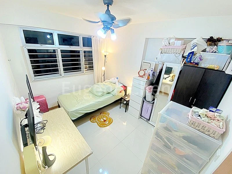 Common Room (HDB) for Rent in  460D Bukit Batok West Avenue 9 - Image 1