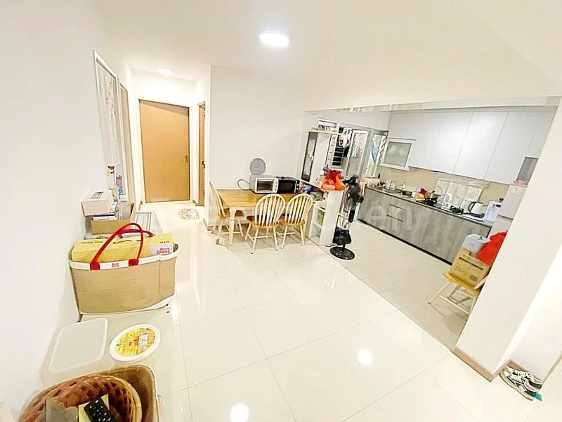 Common Room (HDB) for Rent in  460D Bukit Batok West Avenue 9 - Image 5