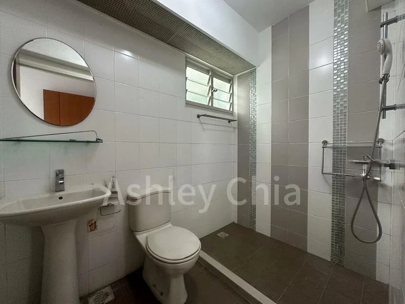 4 Room (4A) HDB for Sale in  126C Kim Tian Road - Image 3