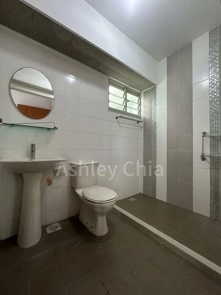 4 Room (4A) HDB for Sale in  126C Kim Tian Road - Image 5