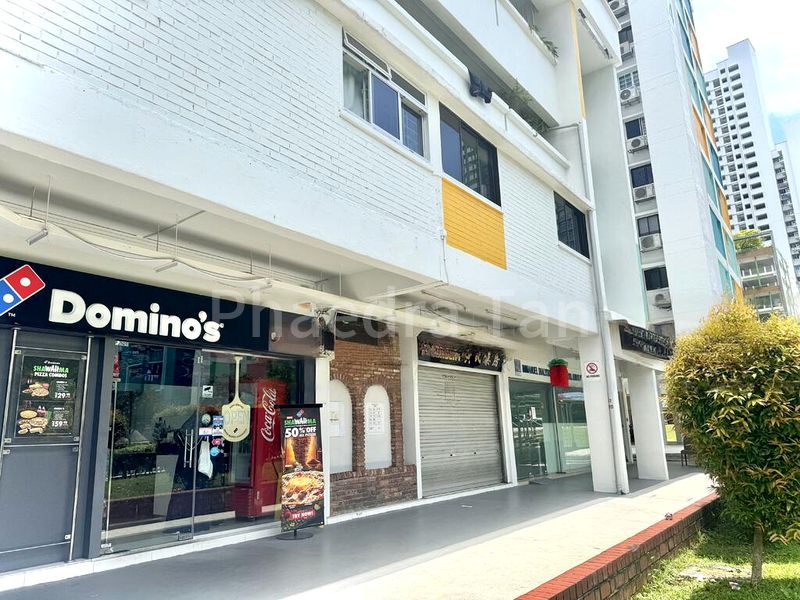 Shop / Shophouse for Rent: 166 Woodlands Half Shop, 3 Minutes from MRT - Image 7