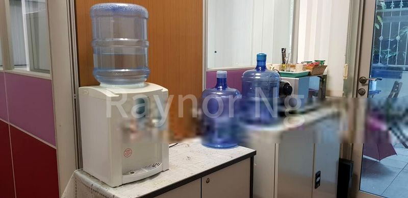 Office for Rent: Prestige Centre - Image 3