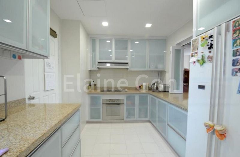 4 Bed Condo for Rent in  Spring Grove - Image 10