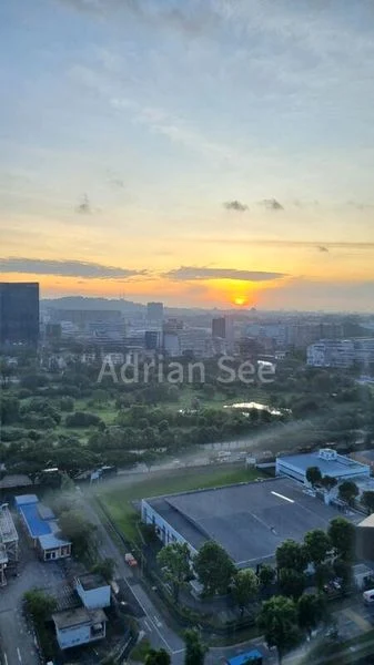 4 Room (4A) HDB for Sale in  21 Teban Gardens Road - Image 2
