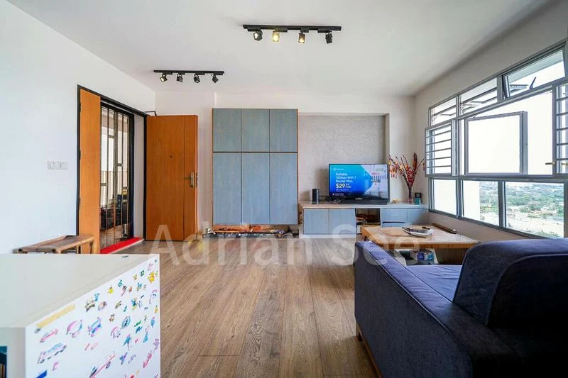 4 Room (4A) HDB for Sale in  21 Teban Gardens Road - Image 13