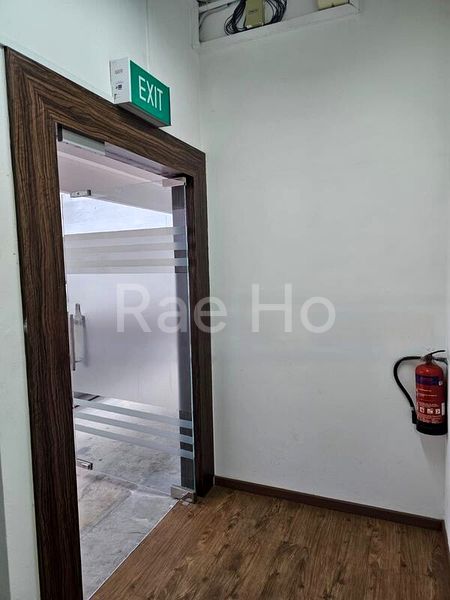 Light Industrial (B1) for Rent: Wcega Tower - Image 11