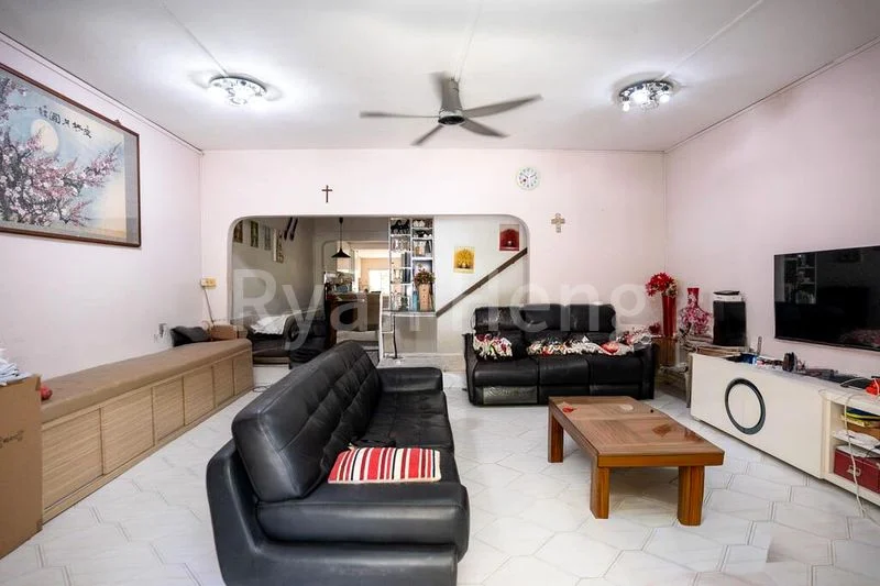 5 Bed Terraced House (Landed) for Sale in  Paya Lebar Gardens - Image 4