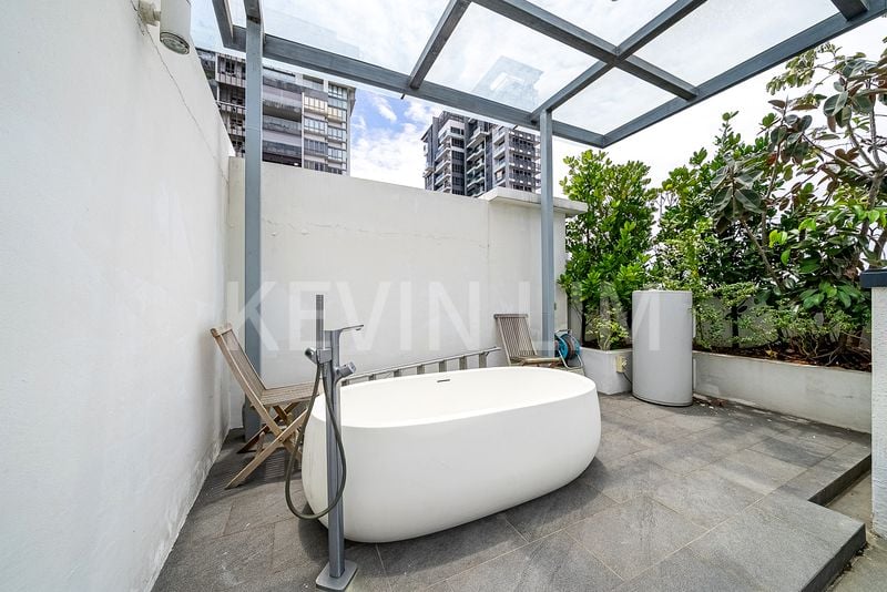 4 Bed Apartment (Condo) for Sale in The Centrio - Image 15