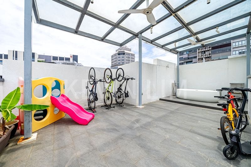 4 Bed Apartment (Condo) for Sale in The Centrio - Image 14