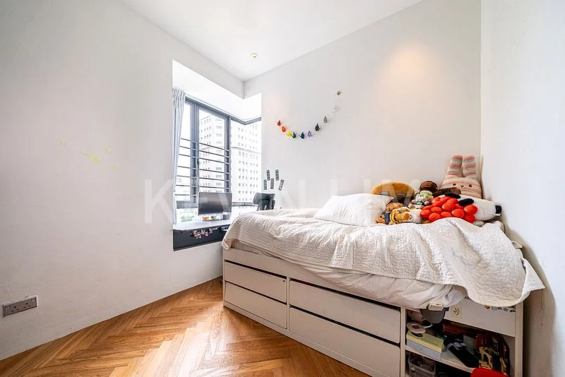 4 Bed Apartment (Condo) for Sale in The Centrio - Image 13