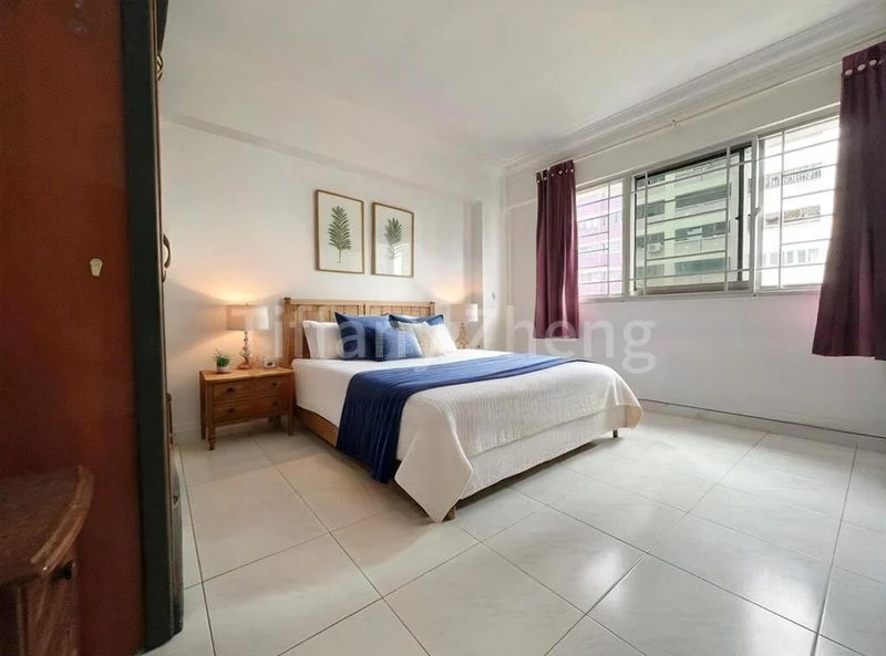 Executive HDB for Sale in  562 Hougang Street 51 - Image 3
