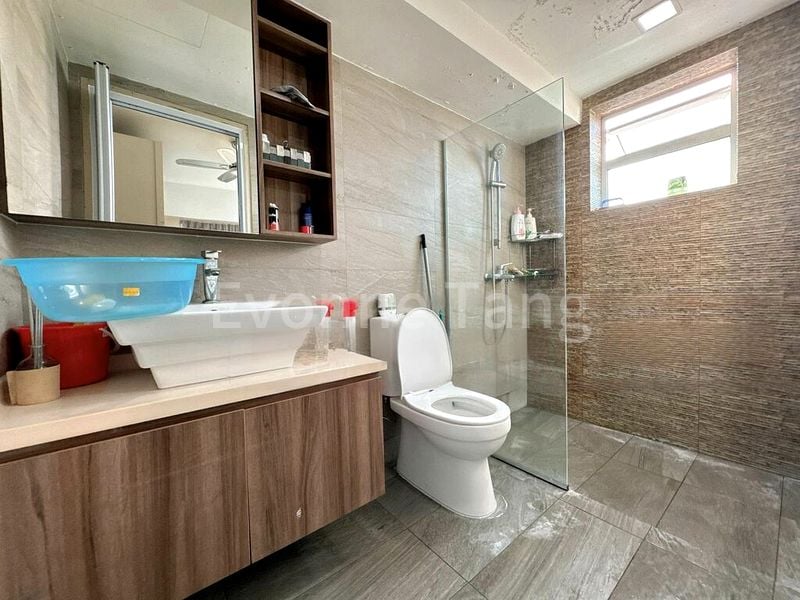 3 Bed Apartment (Condo) for Sale in  The Woodgrove - Image 4