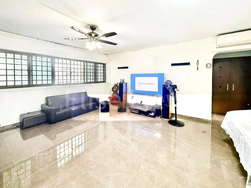 4 Room (4A) HDB for Sale in  113 Bukit Purmei Road - Image 1