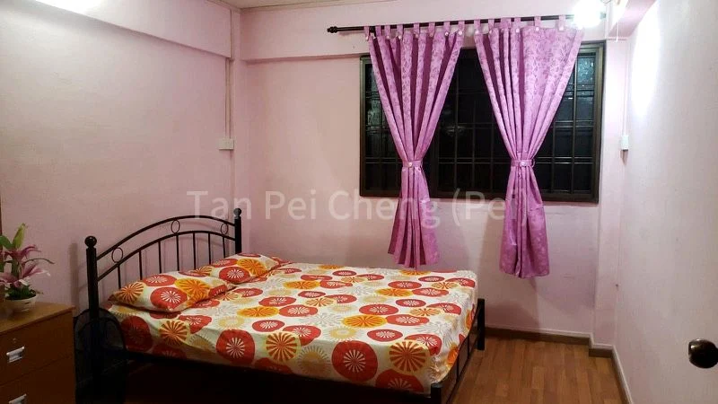Common Room (HDB) for Rent in  251 Jurong East Street 24 - Image 1