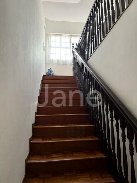 5 Bed Semi-Detached House (Landed) for Rent in Duchess Place - Image 11