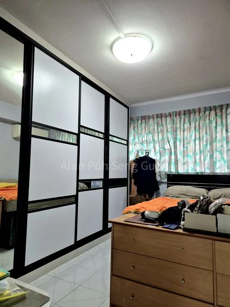 5 Room (5I) HDB for Rent in  124 Pasir Ris Street 11 - Image 7