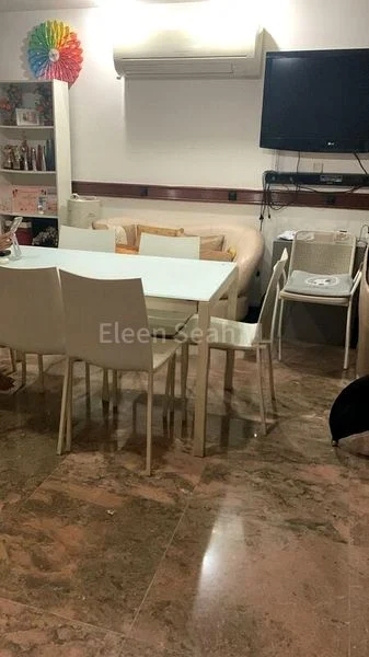 Master Room (Landed) for Rent in The Countryside - Image 5