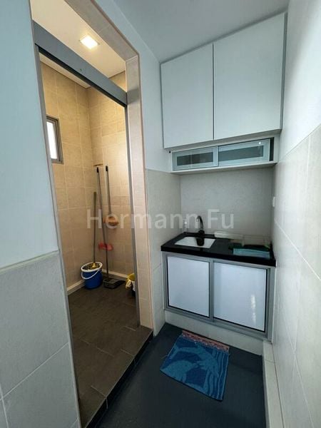 Light Industrial (B1) for Sale: One Pemimpin - Image 7