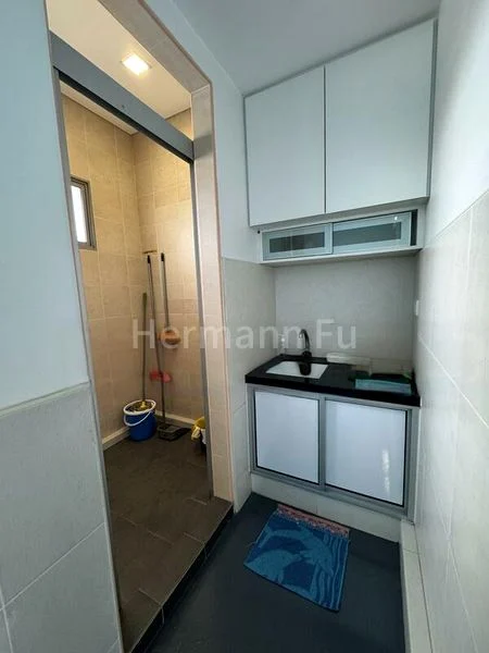 Light Industrial (B1) for Sale: One Pemimpin - Image 3