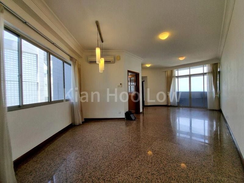 3 Bed Condo for Sale in  The Bayshore - Image 1