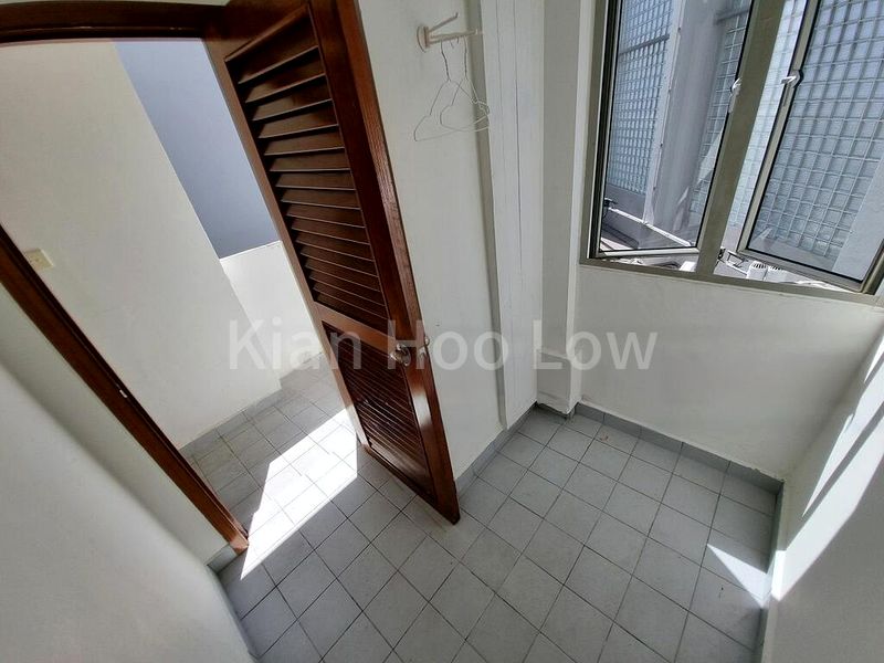 3 Bed Condo for Sale in  The Bayshore - Image 5