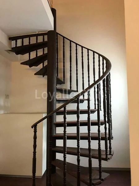 Shop / Shophouse for Sale: INEXPENSIVE! SUPER RARE CORNER, Gorgeous Prime CBD Shophouse close walk to MRT. Call Now! - Image 3