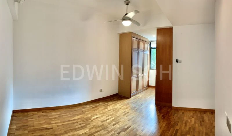 3 Bed Condo for Rent in  The Park Vale - Image 6