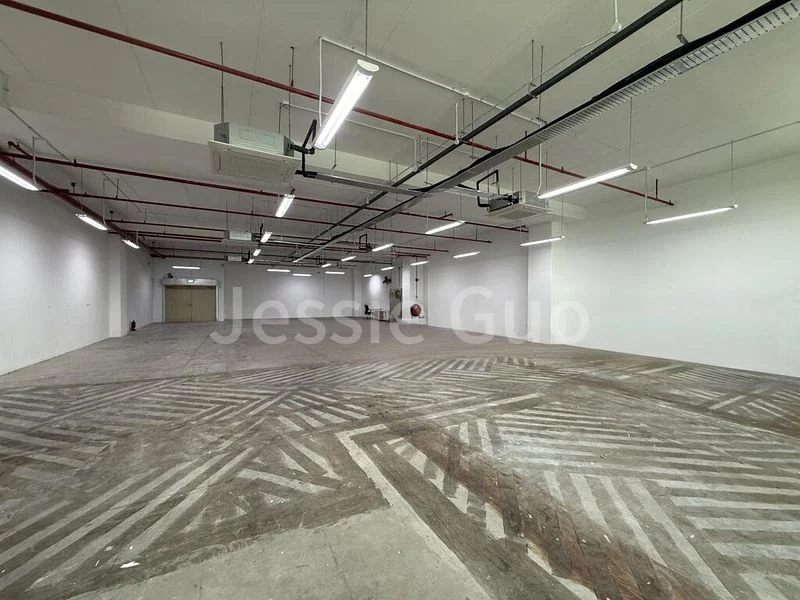 Light Industrial (B1) for Sale: Amtech Building - Image 1