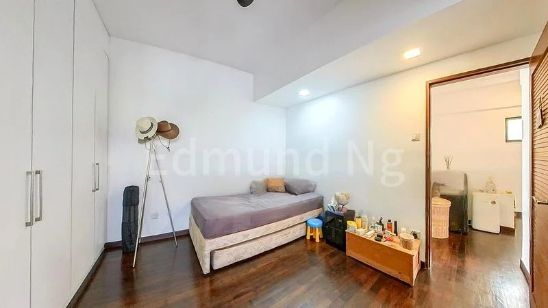 4 Bed Condo for Sale in  The Dairy Farm - Image 5