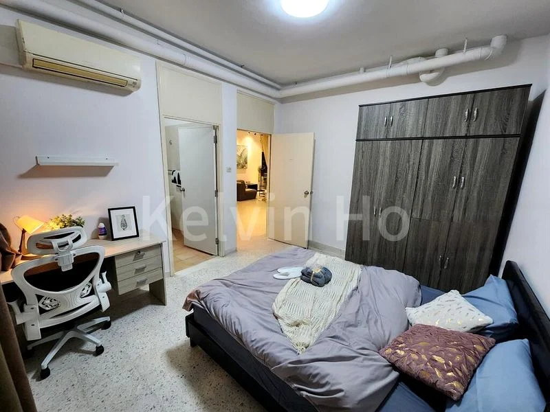 1 Bed Semi-Detached House (Landed) for Rent in  Eastwood Green - Image 1