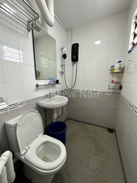 4 Room (4S) HDB for Sale in 327 Ubi Avenue 1 - Image 7