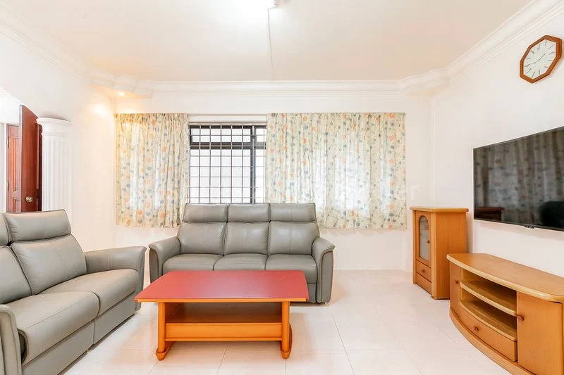 4 Room (4A) HDB for Sale in 953 Hougang Avenue 9 - Image 2