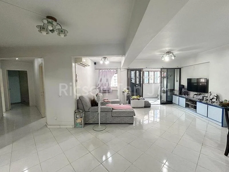Premium HDB for Sale in  690 Jurong West Central 1 - Image 1