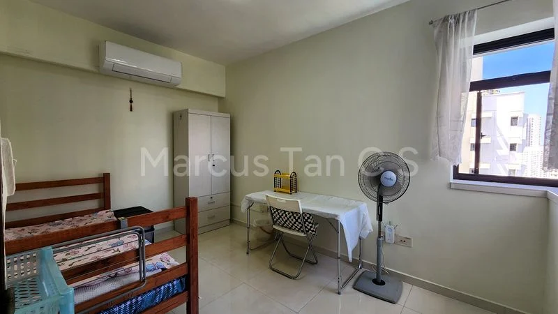 Common Room (HDB) for Rent in  462 Clementi Avenue 3 - Image 1