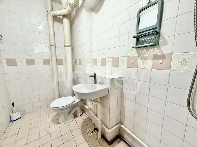 Master Room (HDB) for Rent in  658 Jalan Tenaga - Image 7