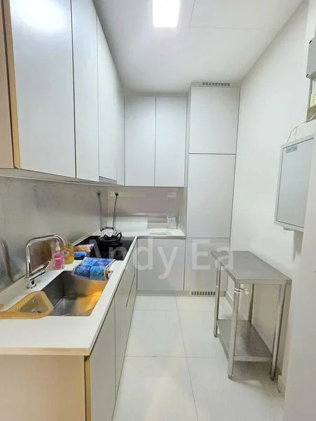 3 Bed Condo for Rent in The Midtown - Image 11