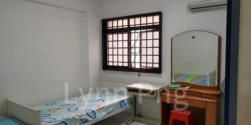 Common Room (HDB) for Rent in  367 Tampines Street 34 - Image 4